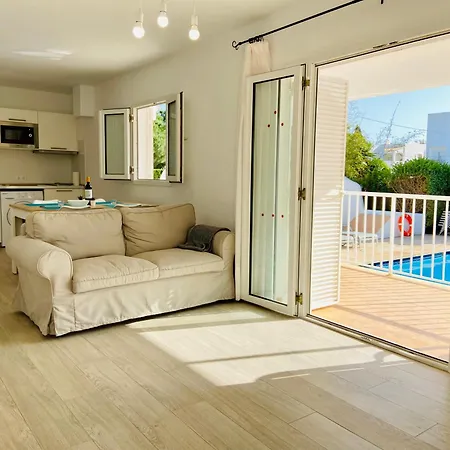 Apartment Mar Apartment. Pool, Bbc, Free Wifi *